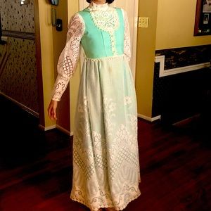 VINTAGE Late 60s Bridesmaid Dress